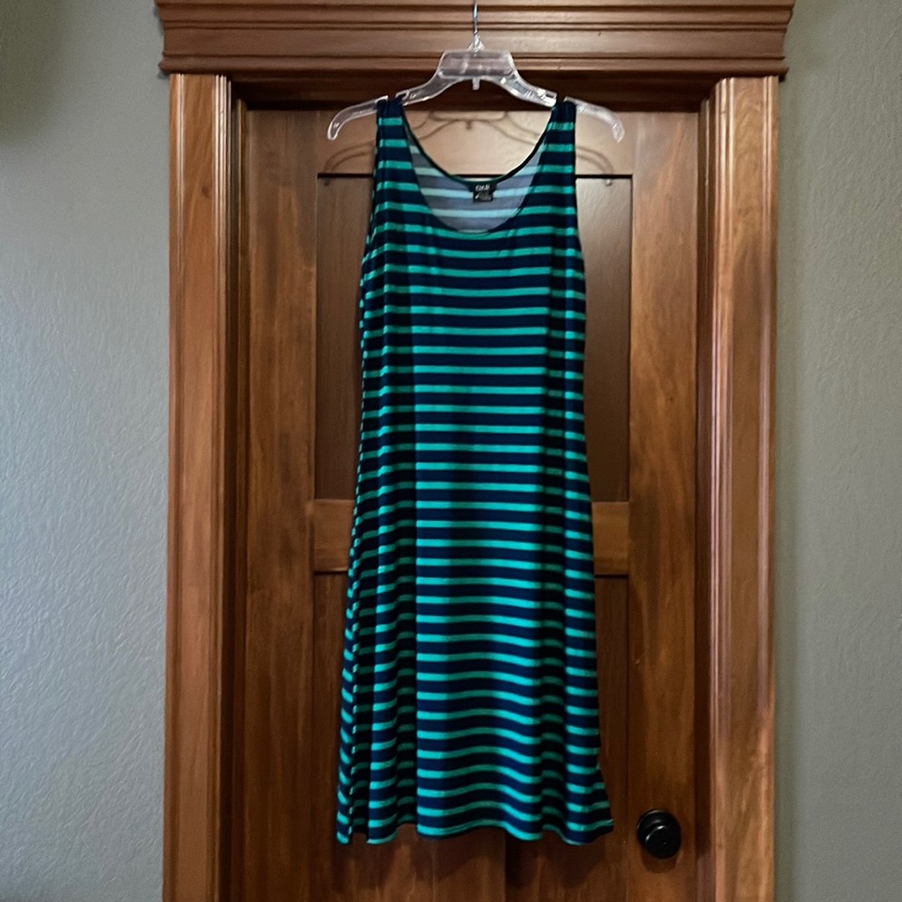DKR dress size XL